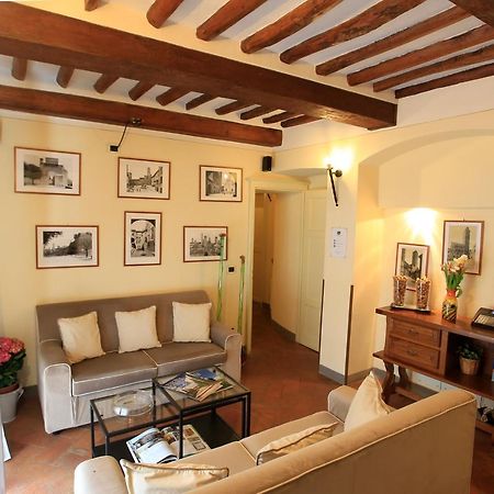 Palazzo Mari Hotel ซานจีมิญญาโน ภายนอก รูปภาพ