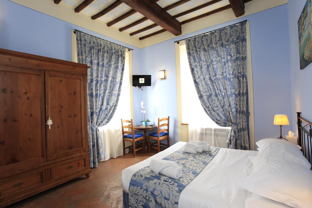 Palazzo Mari Hotel ซานจีมิญญาโน ภายนอก รูปภาพ