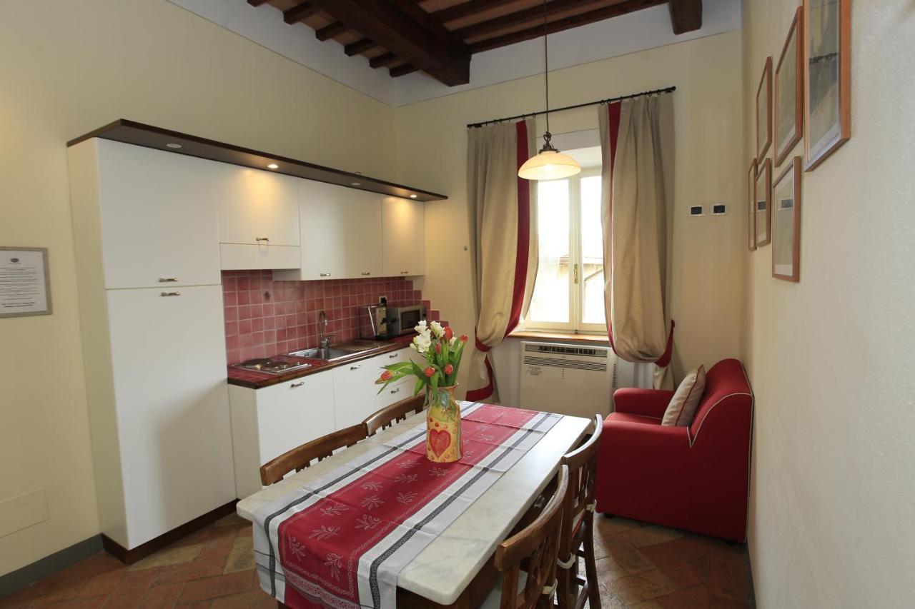 Palazzo Mari Hotel ซานจีมิญญาโน ภายนอก รูปภาพ